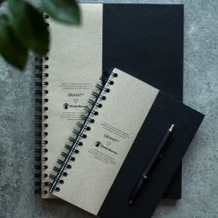 Anteckningsbok A4 Linjerat Rädda Barnen