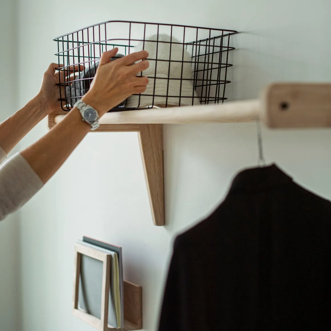 Korg Metall 30x38cm Svart