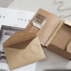 Kort Kuvert 10-p Kraftpapper