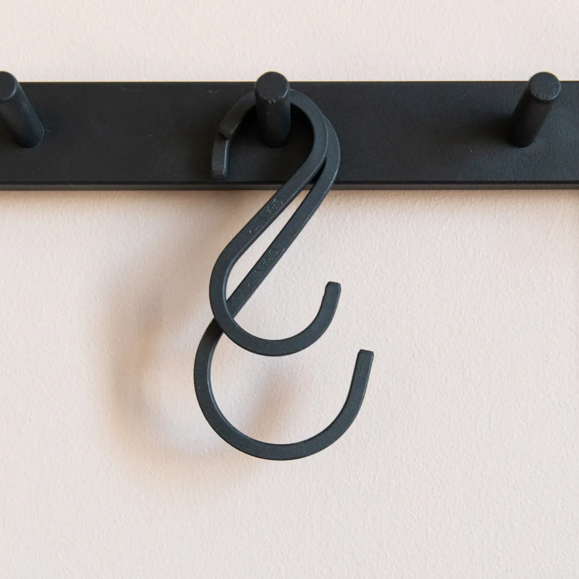 S-krok Järn 10cm Svart